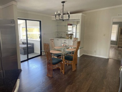 TIRED OF SNOW, ICE AND COLD. MIGHT WANT TO START THINKING ABOUT on Lake Fairways Country Club in Florida - for sale on GolfHomes.com, golf home, golf lot