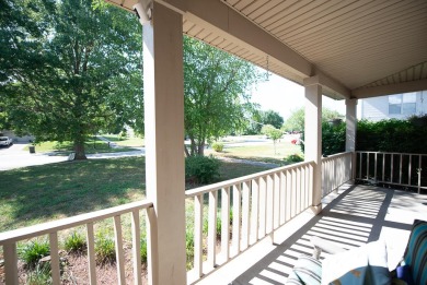 This beautifully updated, 4 bedroom home has so much to offer! on Canewood Golf Course in Kentucky - for sale on GolfHomes.com, golf home, golf lot