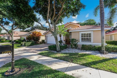 Welcome to this bright and inviting 3BR/2BA home in the on Westchester Golf and Country Club in Florida - for sale on GolfHomes.com, golf home, golf lot