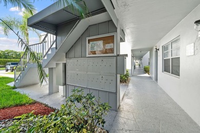 Enjoy easy Florida living in this first-floor 2-bedroom, 2-bath on Kings Point Golf -Flanders Way in Florida - for sale on GolfHomes.com, golf home, golf lot