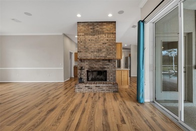 Under contract-accepting backup offers. Welcome to your private on Deep Creek Golf Club in Florida - for sale on GolfHomes.com, golf home, golf lot