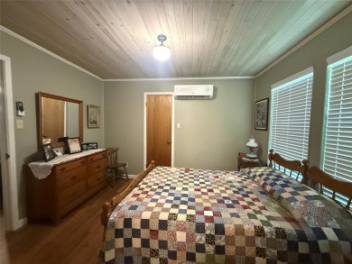 Wonderful lake front home in the piney woods of East Texas on Pine Dunes Golf Course in Texas - for sale on GolfHomes.com, golf home, golf lot