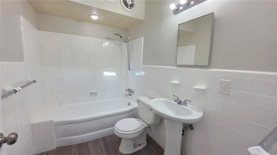 Vintage modern duplex with mirrored 2 bedrooms and 2 baths on on The Renaisssance Vinoy Golf Club in Florida - for sale on GolfHomes.com, golf home, golf lot