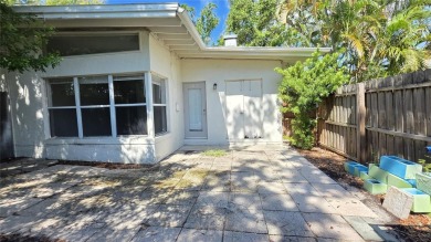 Vintage modern duplex with mirrored 2 bedrooms and 2 baths on on The Renaisssance Vinoy Golf Club in Florida - for sale on GolfHomes.com, golf home, golf lot