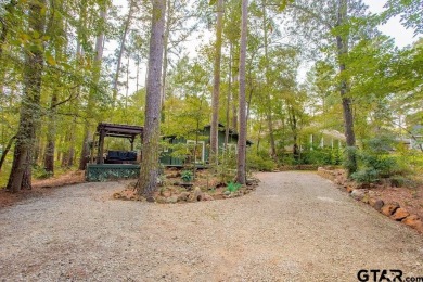Adorable Hideaway Bungalow Retreat. Welcome to this charming on Hide-A-Way Lake Golf Course in Texas - for sale on GolfHomes.com, golf home, golf lot