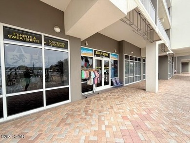 Laketown Wharf #431, a beautifully furnished 3-bedroom, 2-bath on Signal Hill Golf Course, Inc. in Florida - for sale on GolfHomes.com, golf home, golf lot