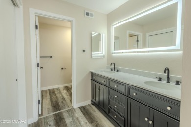 Stunning, completely remodeled townhome in the heart of Green on Country Club of Green Valley in Arizona - for sale on GolfHomes.com, golf home, golf lot