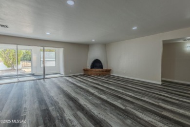 Stunning, completely remodeled townhome in the heart of Green on Country Club of Green Valley in Arizona - for sale on GolfHomes.com, golf home, golf lot