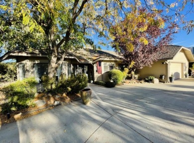 Experience the Ultimate Lifestyle in Bear Valley Springs - on Oak Tree Country Club in California - for sale on GolfHomes.com, golf home, golf lot