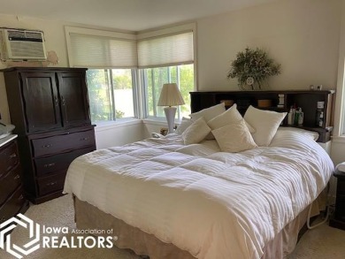 Spacious 5-Bedroom Home Overlooking Veterans Memorial Golf on All Vets Golf Club in Iowa - for sale on GolfHomes.com, golf home, golf lot