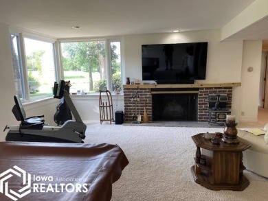 Spacious 5-Bedroom Home Overlooking Veterans Memorial Golf on All Vets Golf Club in Iowa - for sale on GolfHomes.com, golf home, golf lot