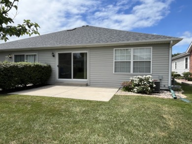 WELCOME to this CHARMING BRICK/SIDED SPRAWLING RANCH on Cardinal Creek Golf Course in Illinois - for sale on GolfHomes.com, golf home, golf lot