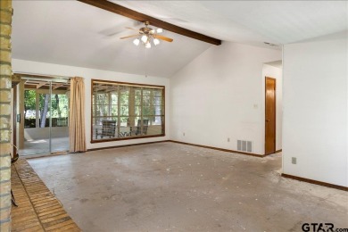 Discover the potential in this 3 bedroom, 2 bath home tucked on Hide-A-Way Lake Golf Course in Texas - for sale on GolfHomes.com, golf home, golf lot