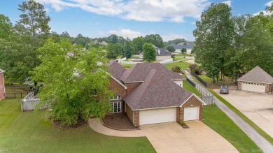 This beautiful  home is an ideal retreat for those looking for on Maumelle Golf and Country Club in Arkansas - for sale on GolfHomes.com, golf home, golf lot