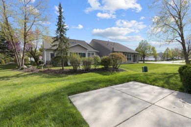 LOVELY JAMES MODEL * 2 BEDROOMS * 2 BATHROOMS * 1,389 SQ FT OF on Whisper Creek Golf Club in Illinois - for sale on GolfHomes.com, golf home, golf lot