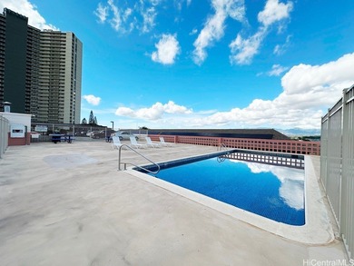 Perched on the 39th floor of Pearlridge Square, this rarely on Pearl Country Club in Hawaii - for sale on GolfHomes.com, golf home, golf lot