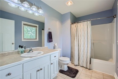 Well Maintaned rambler that shows pride of ownership. Amenities on Chisago Lakes Golf Course in Minnesota - for sale on GolfHomes.com, golf home, golf lot