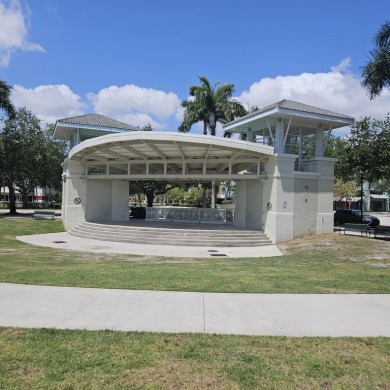 Beautiful single family home located in a NON HOA community. CBS on Abacoa Golf Club in Florida - for sale on GolfHomes.com, golf home, golf lot