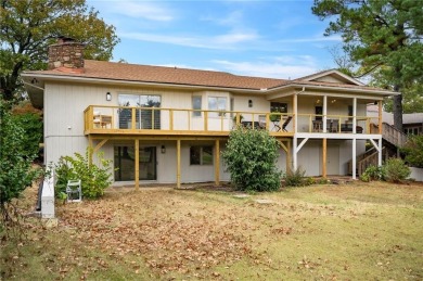 Walk out and tee off on Hole #1 of Dogwood Golf Course right on Bella Vista - Metfield Golf Complex and Country Club in Arkansas - for sale on GolfHomes.com, golf home, golf lot