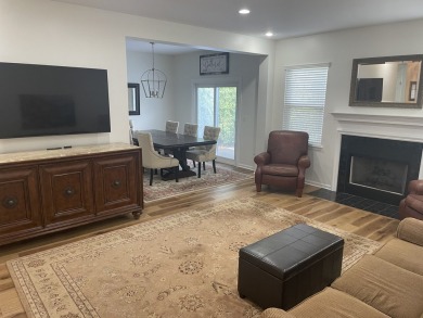 Corner lot, next to cul-de-sac, 2 BR, 2 BATH Seabrook Model on The Links at Carillon in Illinois - for sale on GolfHomes.com, golf home, golf lot