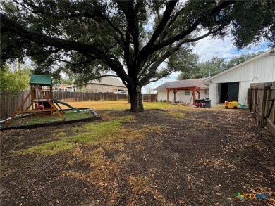 Charming 3-Bedroom Brick Home with Golf Course View!!!

 on Cameron Country Club in Texas - for sale on GolfHomes.com, golf home, golf lot