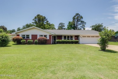 Looking for a home in Sunkist-look no longer. Located just down on Sunkist Country Club, Inc. in Mississippi - for sale on GolfHomes.com, golf home, golf lot
