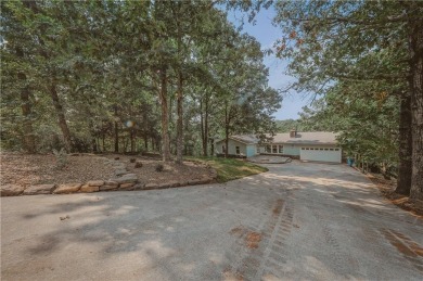 Completely Remade top to bottom. Updated and refreshed on Bella Vista Country Club - Berksdale in Arkansas - for sale on GolfHomes.com, golf home, golf lot