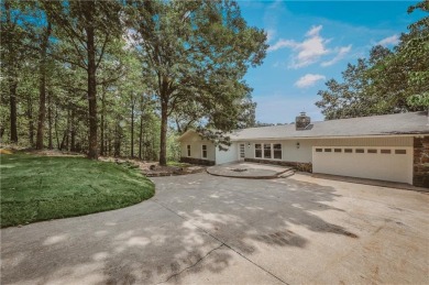 Completely Remade top to bottom. Updated and refreshed on Bella Vista Country Club - Berksdale in Arkansas - for sale on GolfHomes.com, golf home, golf lot