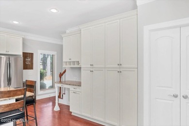 Find fabulous value, beauty and efficiency in this stately all on Pinehurst  No. 6 Golf Course in North Carolina - for sale on GolfHomes.com, golf home, golf lot