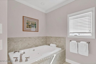 Find fabulous value, beauty and efficiency in this stately all on Pinehurst  No. 6 Golf Course in North Carolina - for sale on GolfHomes.com, golf home, golf lot