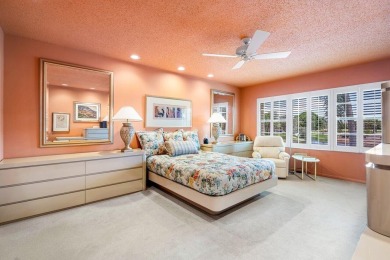 Move-in ready, top-floor residence in Eastgate with spectacular on Hunters Run Golf and Country Club in Florida - for sale on GolfHomes.com, golf home, golf lot