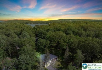 Step into this 3-bedroom, 2-bath Lake Harmony home showcasing on Split Rock Resort and Country Club in Pennsylvania - for sale on GolfHomes.com, golf home, golf lot