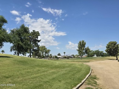 Retirement Living at it's Finest Right on the Golf Course!!! on Quail Run Golf Course in Arizona - for sale on GolfHomes.com, golf home, golf lot