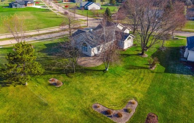 This charming 2-bedroom, 2.5 bath ranch home is a true gem! on Foxfire Golf Club in Wisconsin - for sale on GolfHomes.com, golf home, golf lot