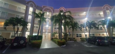 Beautiful GROUND FLOOR  2 bed 2 bath INSIDE CORNER UNIT in an on Sunrise Lakes Phase IV Golf Course in Florida - for sale on GolfHomes.com, golf home, golf lot