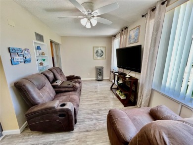 Fully Furnished End Unit!! Come see this Turnkey 2 bed /2 Bath on On Top Of The World Golf Course in Florida - for sale on GolfHomes.com, golf home, golf lot