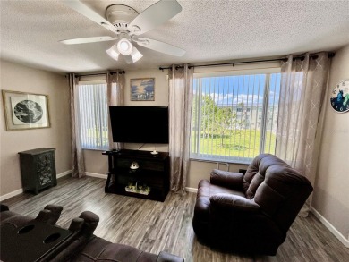 Fully Furnished End Unit!! Come see this Turnkey 2 bed /2 Bath on On Top Of The World Golf Course in Florida - for sale on GolfHomes.com, golf home, golf lot