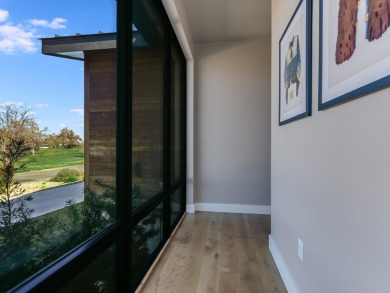 **Stunning Luxury Modern Home in Horseshoe Bay**Welcome to your on Apple Rock Golf Course - Horseshoe Bay in Texas - for sale on GolfHomes.com, golf home, golf lot