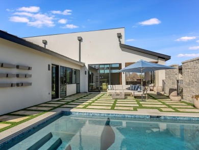 **Stunning Luxury Modern Home in Horseshoe Bay**Welcome to your on Apple Rock Golf Course - Horseshoe Bay in Texas - for sale on GolfHomes.com, golf home, golf lot