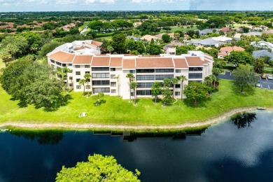 Immaculate rare modern condo with 2 bedrooms and 2 bathrooms on Boca Pointe Country Club in Florida - for sale on GolfHomes.com, golf home, golf lot