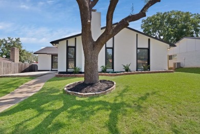 Gorgeous Move-In Ready Modern Home by Grand Oaks Golf Course on Grand Oaks Golf Club in Texas - for sale on GolfHomes.com, golf home, golf lot