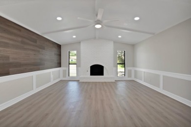 Gorgeous Move-In Ready Modern Home by Grand Oaks Golf Course on Grand Oaks Golf Club in Texas - for sale on GolfHomes.com, golf home, golf lot