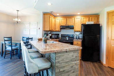 Nicely appointed 1 bedroom 2 bath golf villa in Poplar Ridge on  in Illinois - for sale on GolfHomes.com, golf home, golf lot