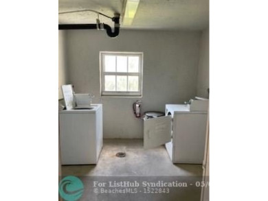 Enjoy resort-style living in this quaint 2-bedroom, 2-bathroom on Palm-Aire Country Club and Resort - The Oaks in Florida - for sale on GolfHomes.com, golf home, golf lot