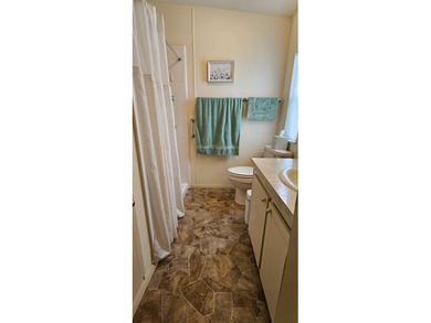 FURNISHED TURN KEY Florida 2 bedroom 2 bath home in 55 + Resort on Zephyrhills Municipal Golf Course in Florida - for sale on GolfHomes.com, golf home, golf lot