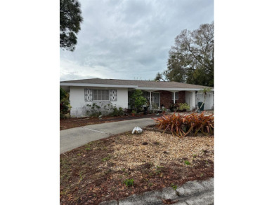 Investor Alert: 2 bedroom, 2 bathroom home featuring an open on Palm Aire Country Club of Sarasota in Florida - for sale on GolfHomes.com, golf home, golf lot