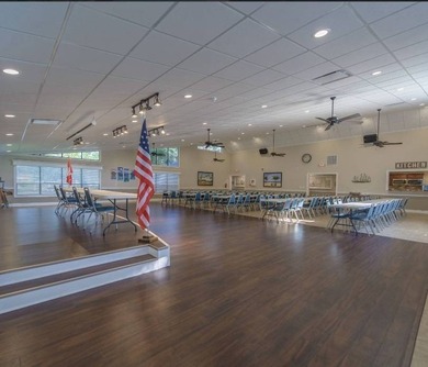 FURNISHED TURN KEY Florida 2 bedroom 2 bath home in 55 + Resort on Zephyrhills Municipal Golf Course in Florida - for sale on GolfHomes.com, golf home, golf lot