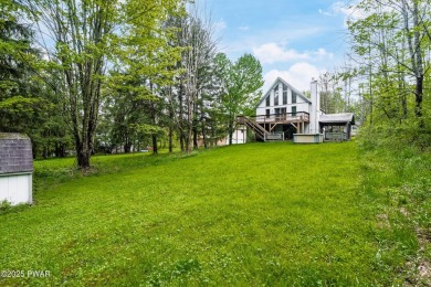 With some TLC, this home could shine again--but the best part? on The Hideout Golf in Pennsylvania - for sale on GolfHomes.com, golf home, golf lot