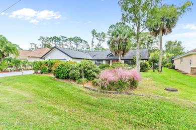 Beautiful 3-bedroom, 2-bath home offering an open layout and on The Grand Club Cypress Course in Florida - for sale on GolfHomes.com, golf home, golf lot
