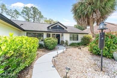 Beautiful 3-bedroom, 2-bath home offering an open layout and on The Grand Club Cypress Course in Florida - for sale on GolfHomes.com, golf home, golf lot